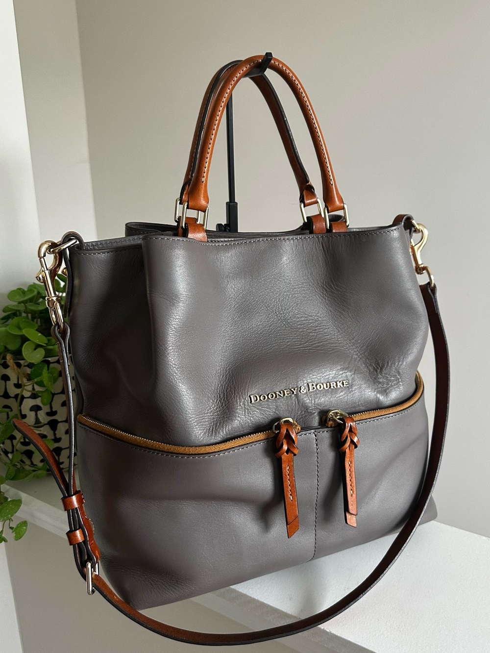 Dooney & Bourke Smooth Leather Large Dawson Bag and Wallet Set - Picture 14 of 15